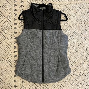 Women’s Northface Vest